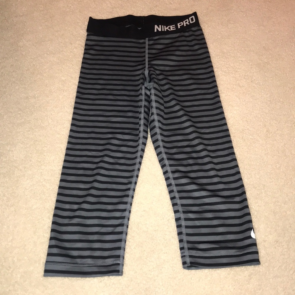 Nike compression leggings
